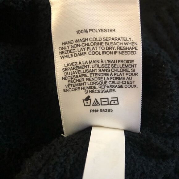 Express long sleeve black cropped sweater size XS - Picture 8 of 16